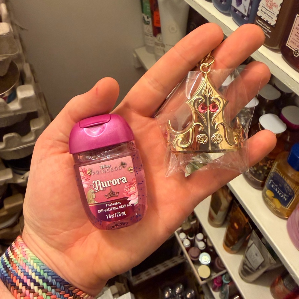Aurora Pocketbac Holder with Sanitizer